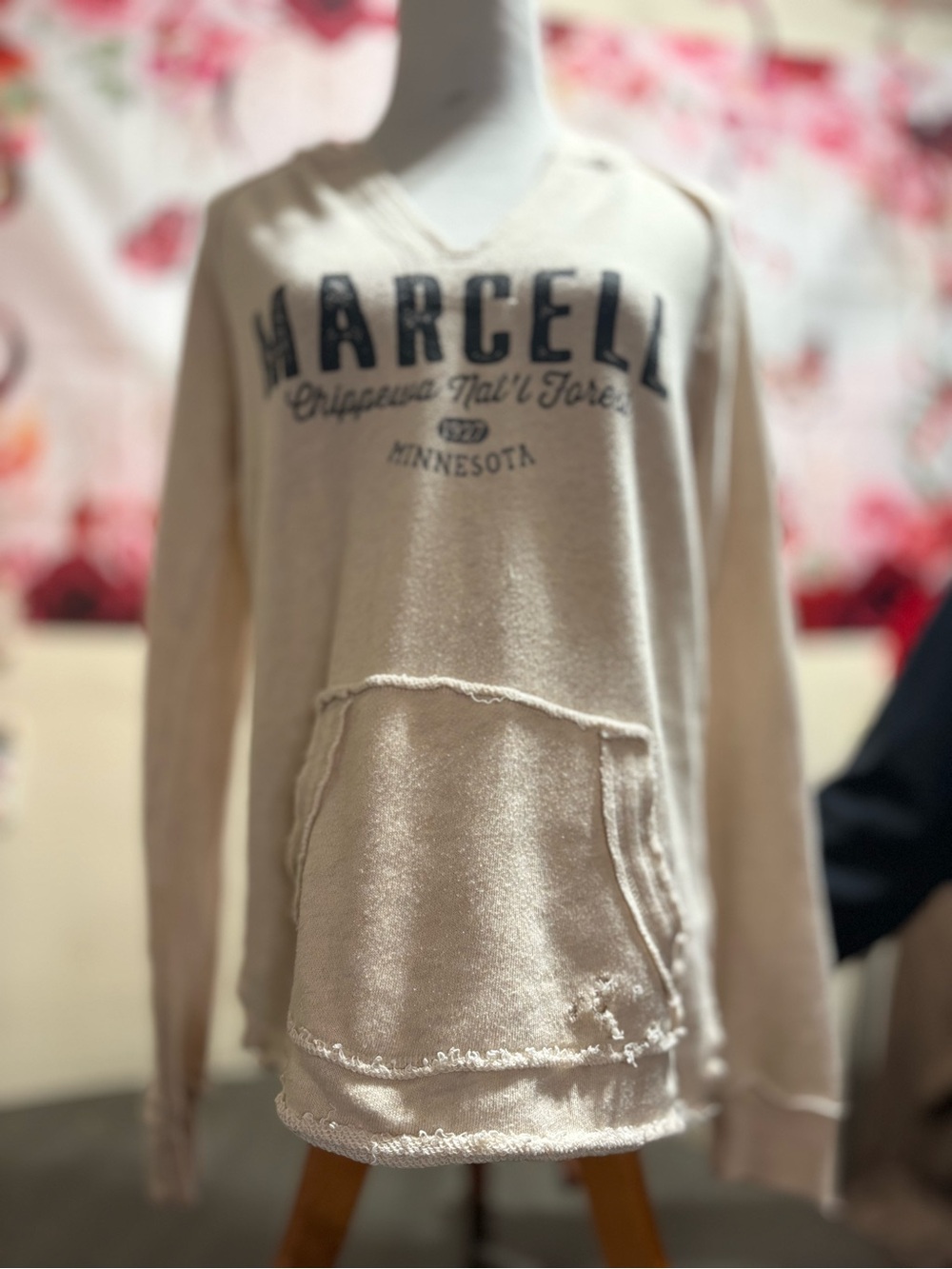 Marcelle Cream V-neck Pullover Sweater